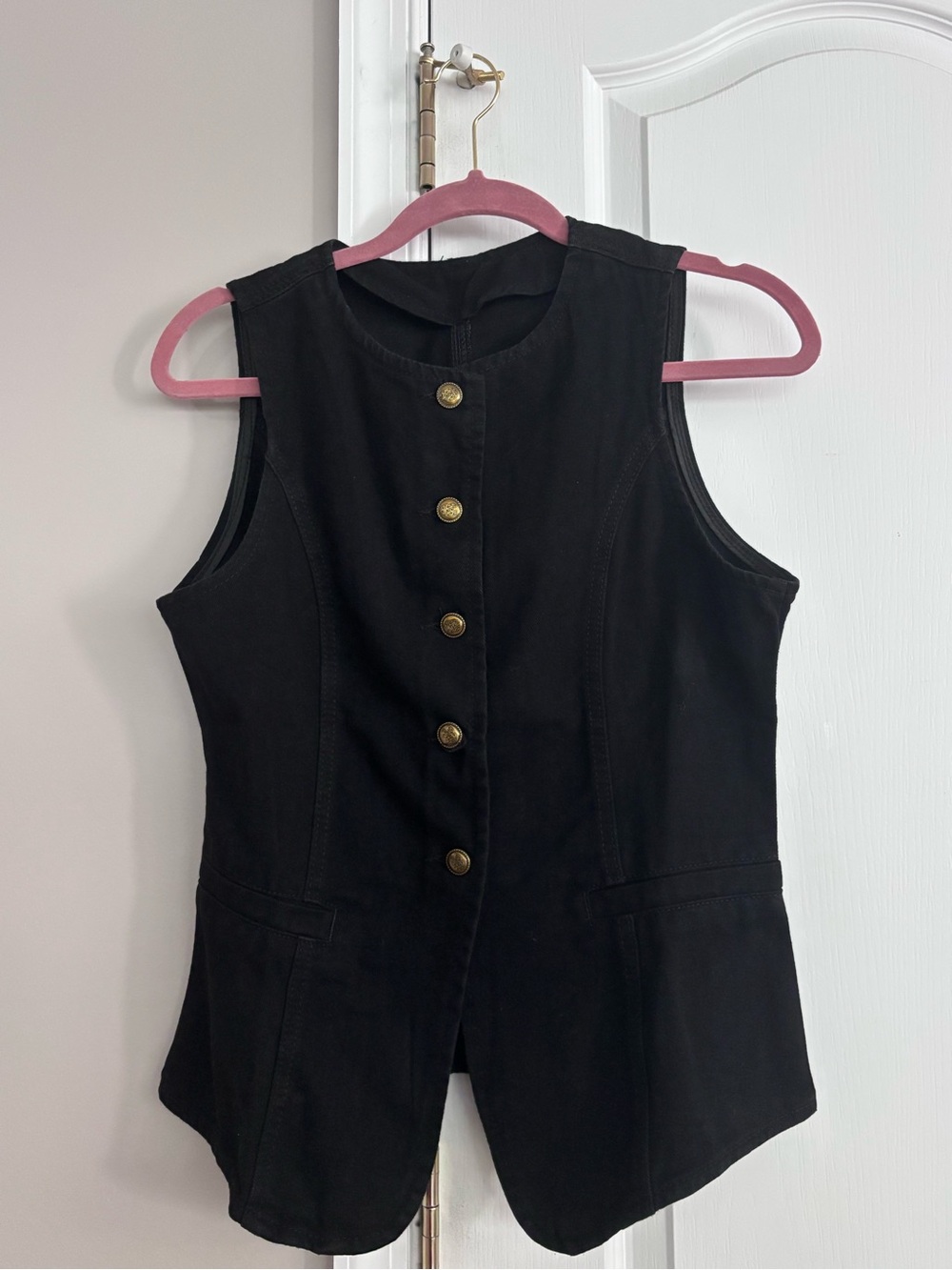 Black Sleeveless Button-Front Vest